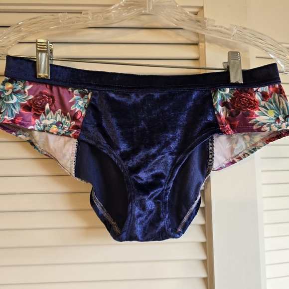 NWT Anthropologie 3-piece lounge set - Picture 9 of 11